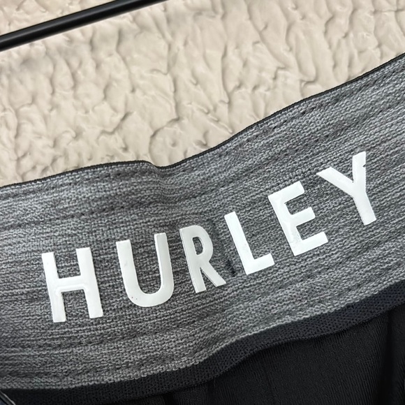 Hurley Men's Navy Blue Floral Swim Shorts Trunks Athletic Casual Comfort Logo XL - Picture 5 of 9